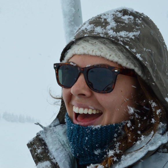 Meet your Posher, Brianne - Picture 2 of 4